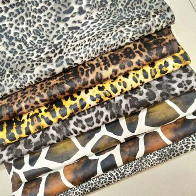 Phụng vụ bán buôn PVC Leopard in da nhân tạo tổng hợp cho túi Notebook điện thoại Shell Table Mat Fabric da giả