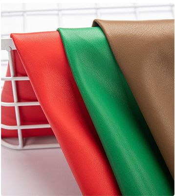 Trang phục protein tùy chỉnh PU Da quần áo có thể giặt Độ dày 0,7mm